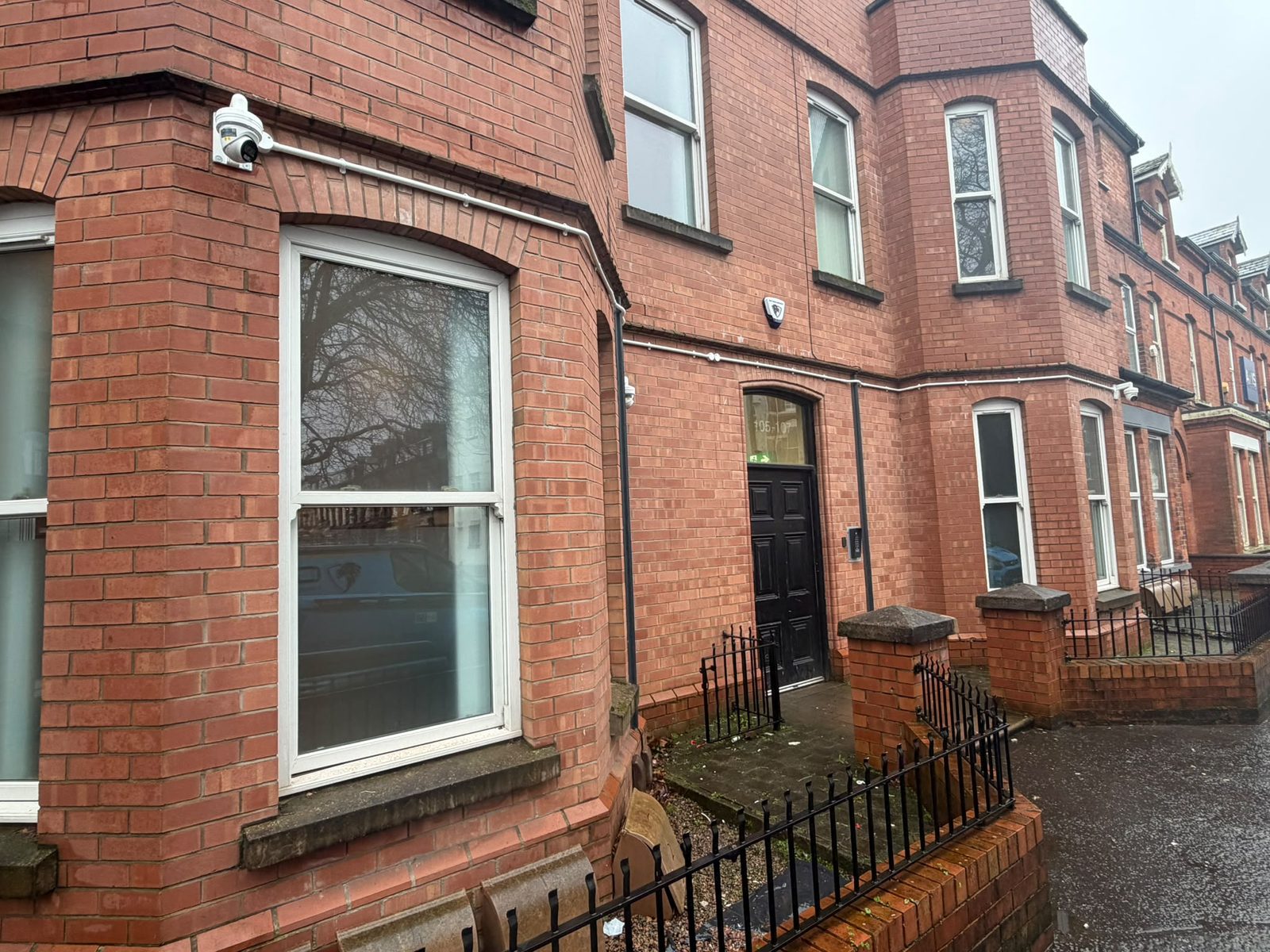 Queens Quarter Housing — 105–107 University Street — GDC Fire & Security project